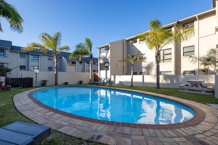 4 Bedroom Property for Sale in Bowtie Western Cape